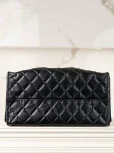 Chanel 嬉皮hobo包 黑金中号 图8