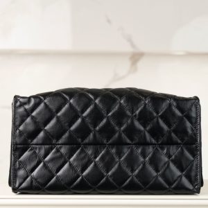 Chanel 嬉皮hobo包 黑金中号 图8