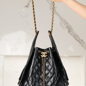 Chanel 嬉皮hobo包 黑金中号 图9