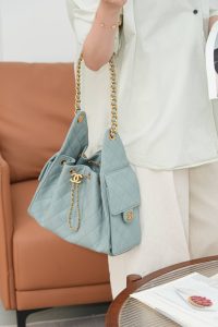 Chanel small hobo 雾霾蓝 鱼子酱 小号 图1