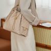 Chanel hobo bag 杏色鱼子酱 中号 图1