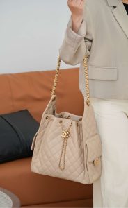 Chanel hobo bag 杏色鱼子酱 中号 图7