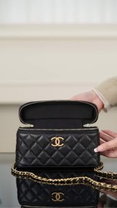 Chanel 25P 新款饭盒包 黑金 荔枝牛 图7