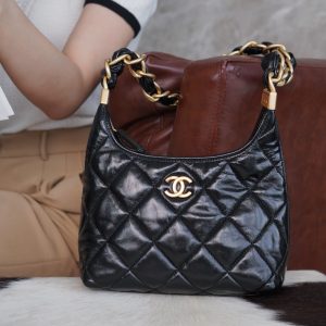 Chanel 24a Hobo黑色 小号 图7