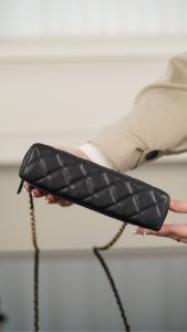 Chanel 25P 新款饭盒包 黑金 荔枝牛 图9