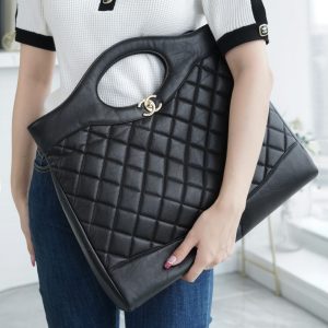 Chanel 31bag 大号黑色 褶皱小牛皮 图1