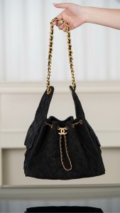 Chanel 黑色麂皮hobo 小号 图3