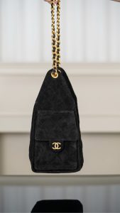 Chanel 黑色麂皮hobo 小号 图5