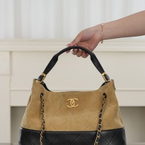 Chanel 25A 麂皮购物袋 杏色小号 图4