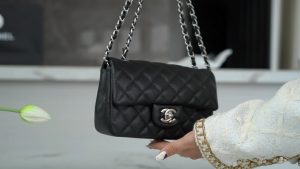 CF Classic Flap |荔枝纹 Mini 黑银 图1