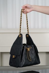 Chanel small hobo 抽绳水桶包 黑金鱼子酱 小号 图4