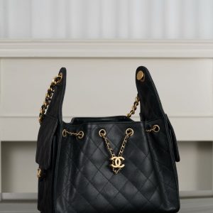 Chanel small hobo 抽绳水桶包 黑金鱼子酱 小号 图7