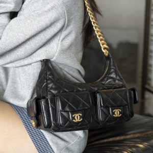 CHAENL 25c 小号嬉皮 hobo bag 黑金 图1