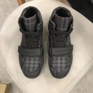 品牌: Burberry【巴宝莉】 图1