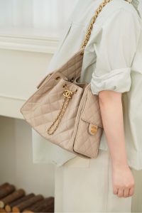 Chanel small hobo 杏色鱼子酱 小号 图1