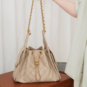 Chanel small hobo 杏色鱼子酱 小号 图8